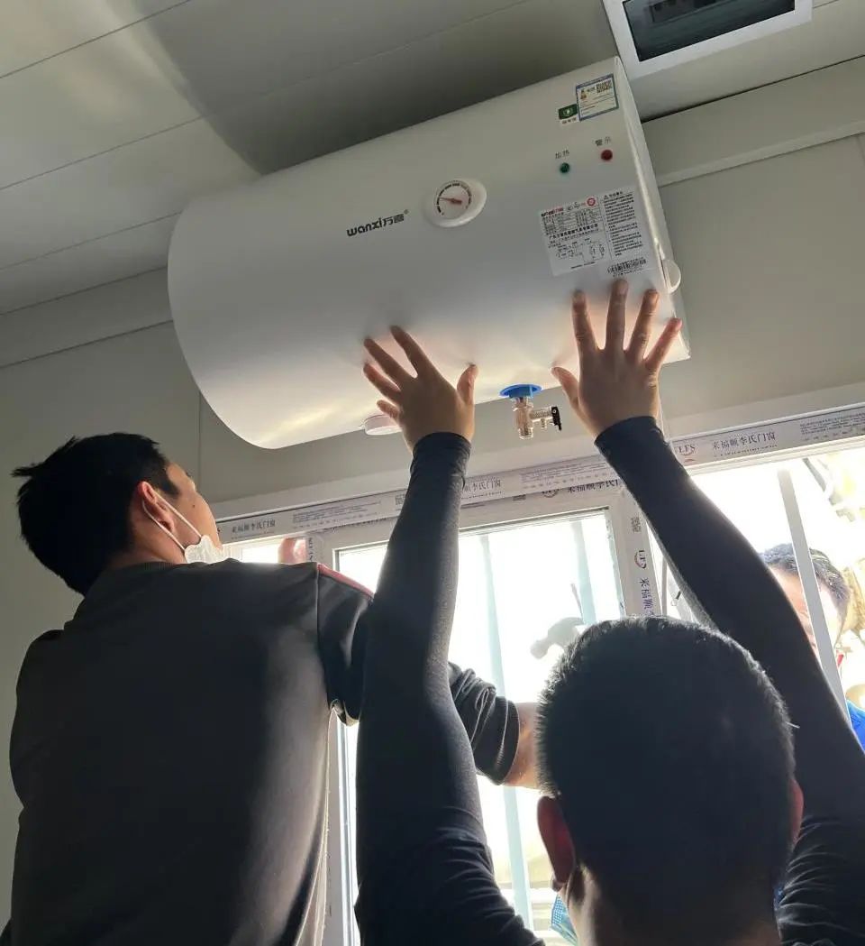 共克时艰，万喜电器联合宁德百汇电器驰援方舱隔离点家电建设!(图6)
